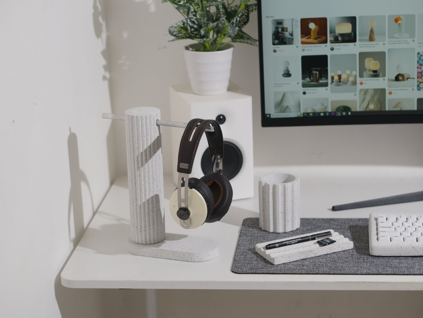 Mason Headphone Stand